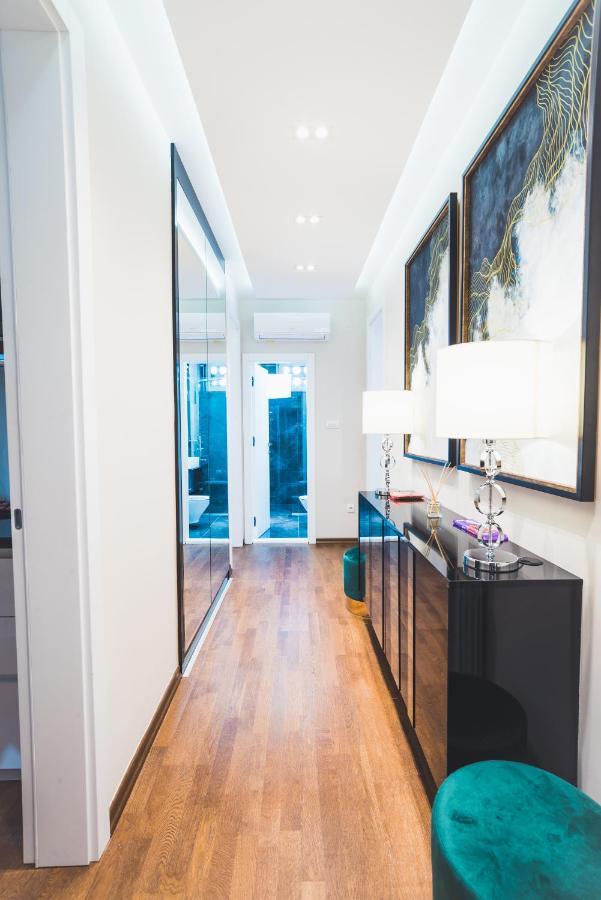 Majestic Apartment 雅戈丁那 外观 照片